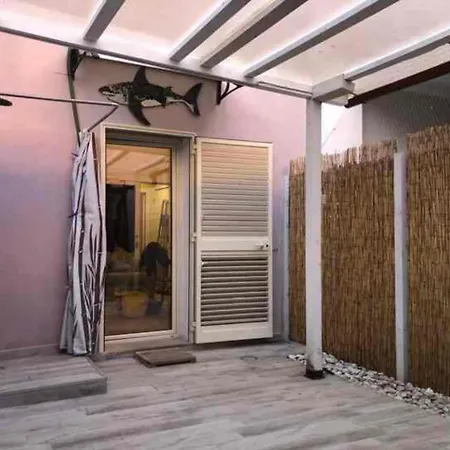 La Casina Del Mare Apartment *